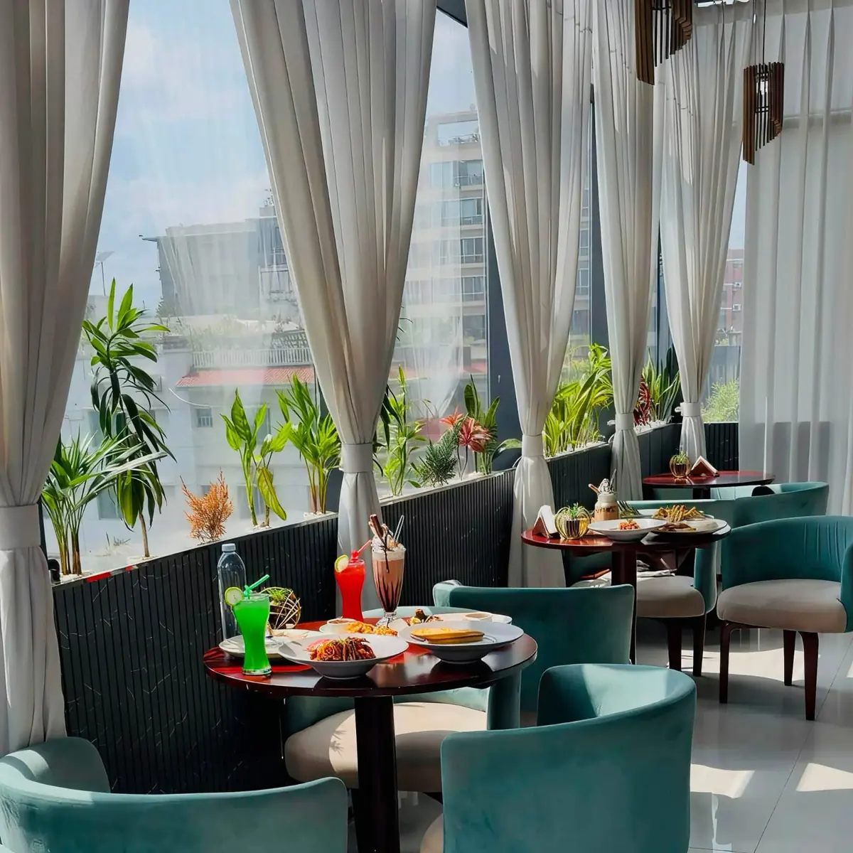 Window seating over Dhanmondi